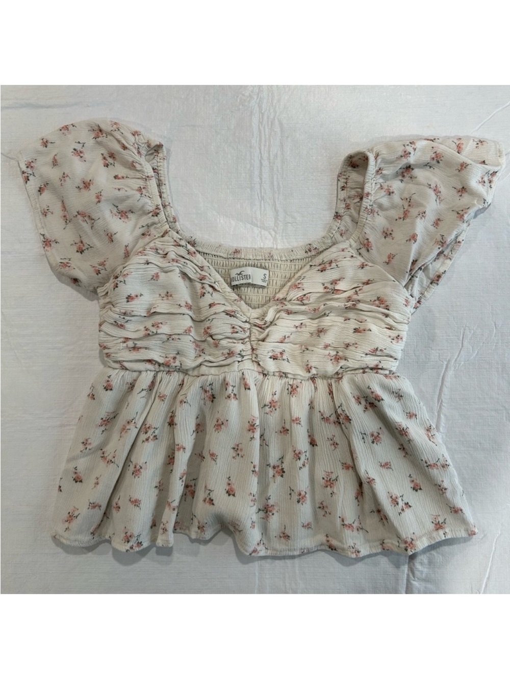 Hollister Cream Floral Ruched Babydoll Top